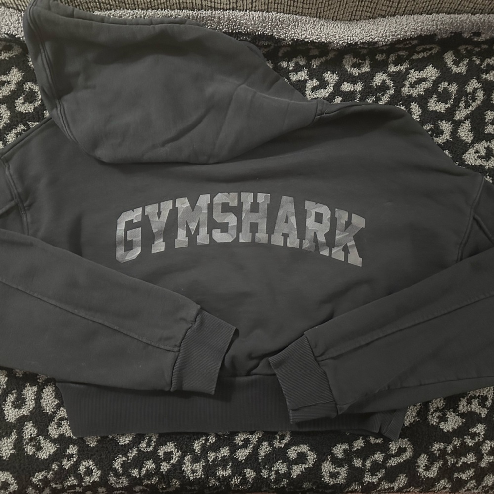 Gymshark Classic Black Sweatshirt
